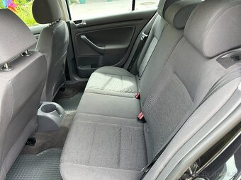 Volkswagen Golf V 1.6 75kw - 10