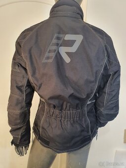 Rukka Gore-Tex
Velmi kvalitní, značková 
bunda na moto 36 - 10