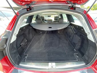 Mercedes-Benz E 400 d Touring 4matic All-Terrain Avantgarde - 10