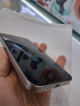 Apple iPhone 15 Pro 128GB - 10