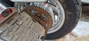 Suzuky manažer vz 800 - 10