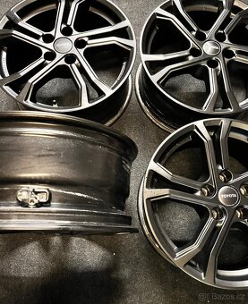 5x114,3 R17 Toyota RAV4 originál alu disky - ET 45 - 10