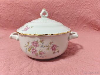 Sběratelská sada jídelního porcelánu - 10