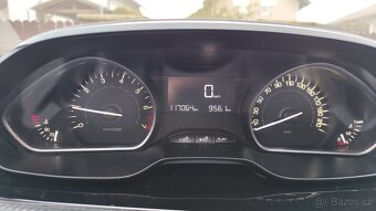 PEUGEOT 2008 1,2, r.v. 2015 - 10