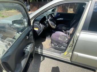 Kia sporatage 2.0 - 10