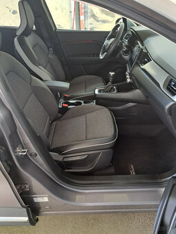 Prodám Renault Captur III Intens tce 90 naj.24000km - 10