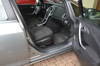 Opel Astra J Sports Tourer 2.0 CDTI, 118kW, KLIMA,nový DPF - 10