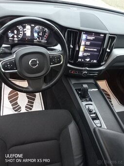 Volvo XC60, Nafta+hybrid, 4x4, 173kw(235PS), r.v.01.07.2020 - 10