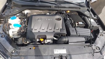 Volkswagen Jetta 2.0 TDI - 10