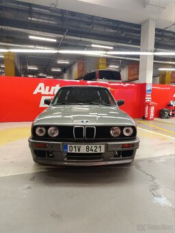 BMW E30 324D 1988 - 10