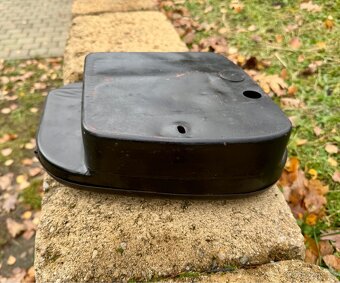 Jawa CZ kyvacka, CZ - kastlík na baterii - 10