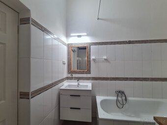 Pronájem zrekonstruovaného bytu 2kk, 40 m2, Štěpánská, P1 - 10