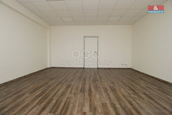 Pronájem kancelářského prostoru, 30 m2, Opava, ul. Těšínská - 10
