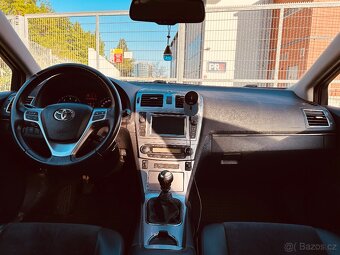 Toyota Avensis 2,0D 2013 rok - 10
