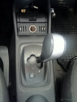 Opel Corsa C 1.2 55kw 16V automat - 10