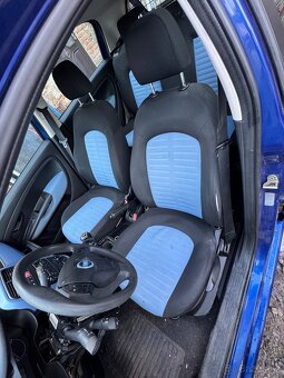 Rozprodám na ND Fiat Grande Punto 1.3 66kw - 10