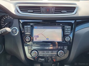 NISSAN Qashqai 1.2 DIG-T 85kW NAVIGACE PANORAMA STŘECHA KŮŽE - 10