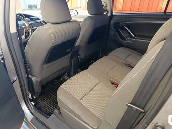 Toyota Verso 1.6 D-4D 82 Kw Bez Koroze Skvělý Stav 1-majitel - 10