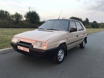 Prodám Škoda Favorit 136L ze soukromé sbírky, výjimečný stav - 10
