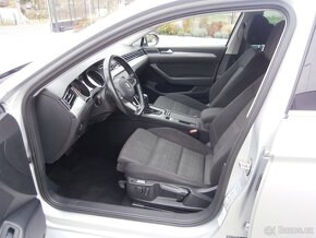 Volkswagen Passat 2,0 TDI Servis VW - 10