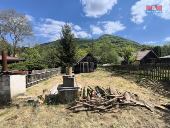 Prodej chaty se zahradou, 448 m², Malá Veleň - 10