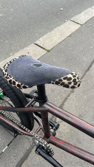 Bmx kink backwoods 21.25” /profile/odyssey/shadow - 10