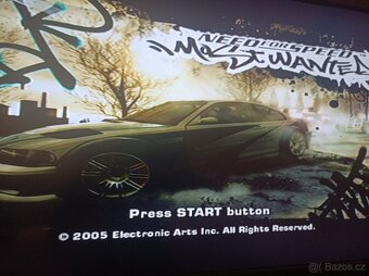 PS2 Fat + 3 hry - 10