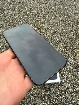 IPhone 15 pro Black - 10