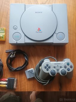 PlayStation 1 s originální - 10