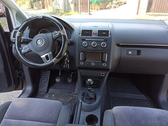 Volkswagen Touran 2.0 Tdi - 10