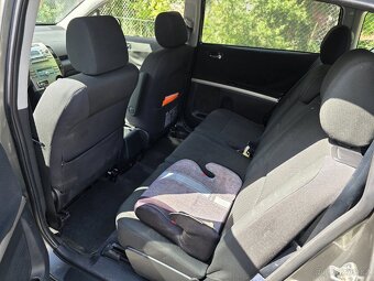 Toyota Corolla Verso 1.8, 7 mist, benzín - 10