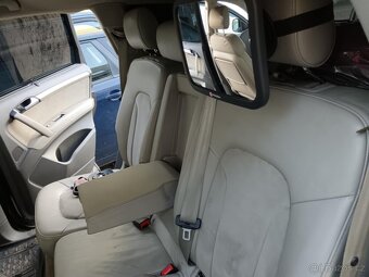 Audi Q7 - 10