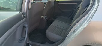 VW Golf 5 1,6-75kw-benzín-bez koroze - 10