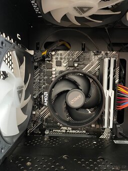Herní PC – RX 580, Ryzen 5 4500 , 1TB SSD, windows 11 home - 10