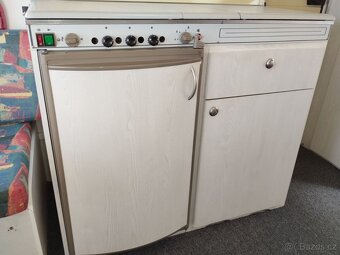CHATEAU č.717 pro 4. WC. 870 kg. Bojler. Markýza. 100km/h - 10