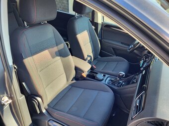 VW Touran 1.4Tsi 110kw,DSG,7-míst,top stav - 10