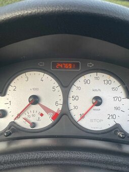 Peugeot 206CC 1.6 - 10