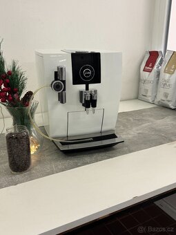 Kávovar JURA IMPRESSA J9.2 One Touch Pianowhite - 10