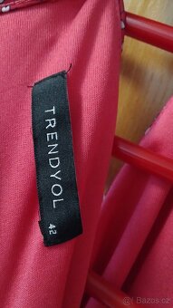 Letní šaty Trendyol - 10