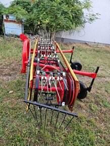 Shrnovač a obraceč sena za malotraktor - 10