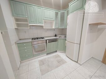 Prostorný byt 3+1 87,4m2 v cihlovém domě Praha 6 - Dejvice - - 10