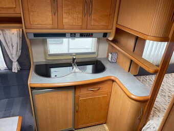 Karavan Hobby 460 UFE - 10