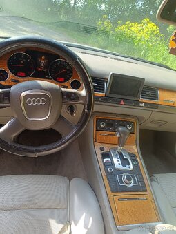 Audi A8 D3 - 10