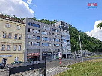 Pronájem ateliéru 1+kk/B,G, 34 m2, ul. Radlická, Praha 5 - 10