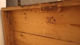 Truhla starozitna prekrasna, vyjimecny kousek - 10