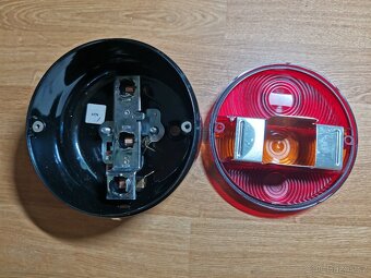 B16 Zetor Avia Liaz Tatra vlek zadní světlo PAL - 10