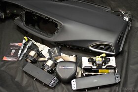 Airbag Bezpečnostní pás Palubní deska ochrana chodce - 10