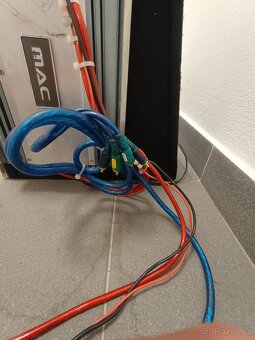 Subwoofer + Kapacitor + zesilovač - 10