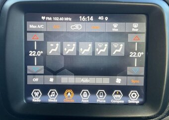 Jeep Renegade 1.3T 96kw HYBRID 4xe LIMITED automat 96 kw - 10