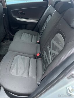 Kia ceed 1.6 crdi 100kw - 10